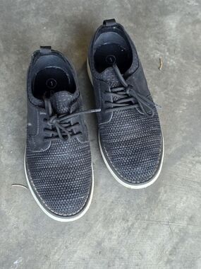Cat & Jack Black Knit Lace-Up Sneakers for Men
